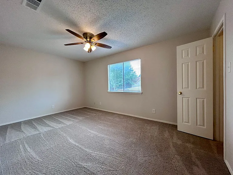 9300 Kempler Dr — Photo 12