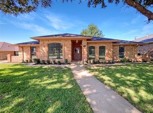 1846 Green Tree Ln, Duncanville, TX 75137