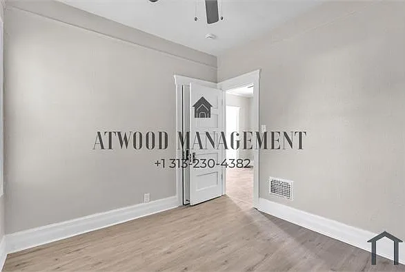 6439 Fischer St — Photo 12