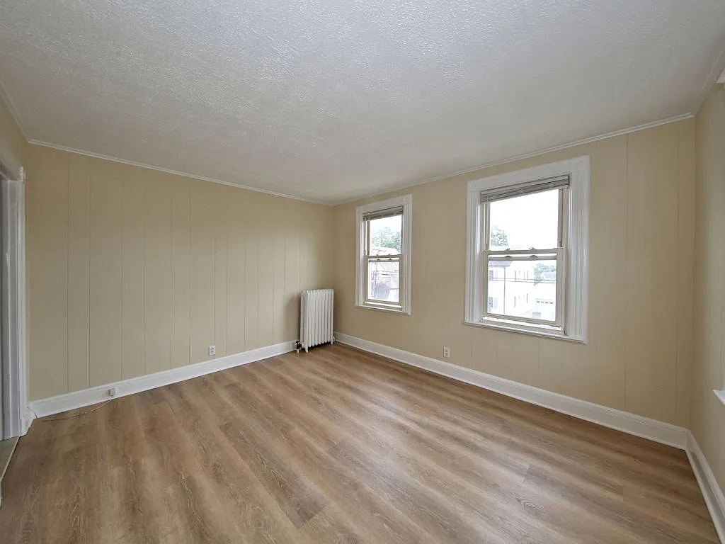 Apartment for Rent — Photo 3