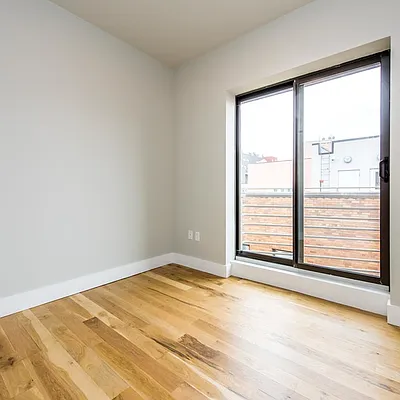 Rented by Nooklyn NYC LLC | media 100