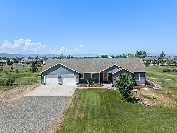 3rd image of 3344 Lavender Dr
