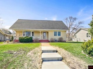 724 N Swift St, Saint Peter, MN 56082