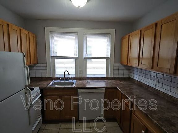 2nd image of 99 Winthrop Ave APT B