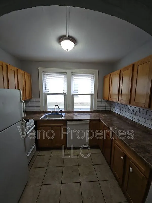 Building Photo - 99 Winthrop Ave #B