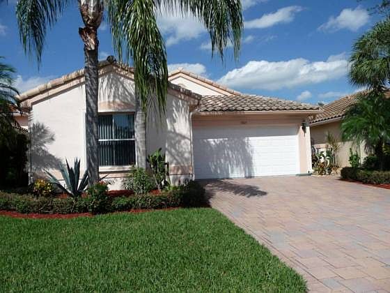 1st image of 5063 Pelican Cove Dr