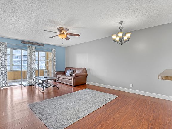 4th image of 719 Lori Drive #214