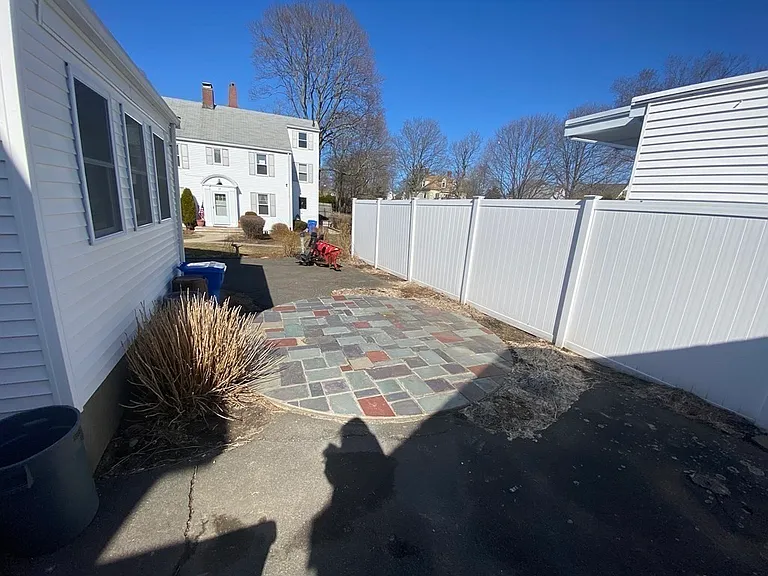 137 Main St — Photo 36