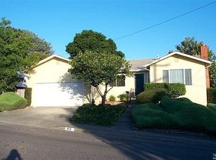 813 Elm Dr, Petaluma, CA 94952
