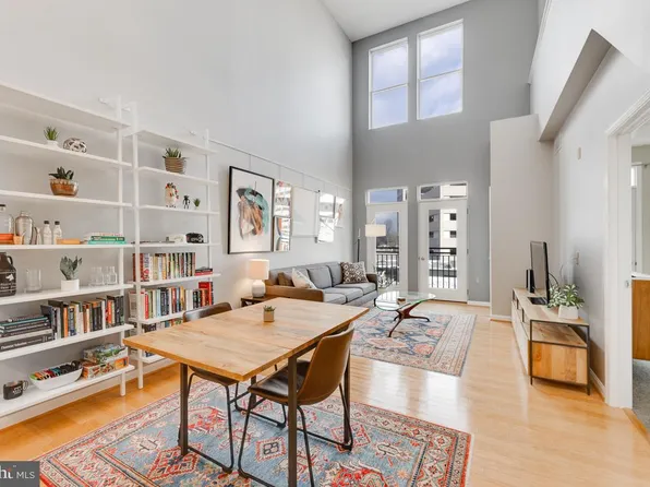 2665 Prosperity Ave APT 442, Fairfax, VA 22031