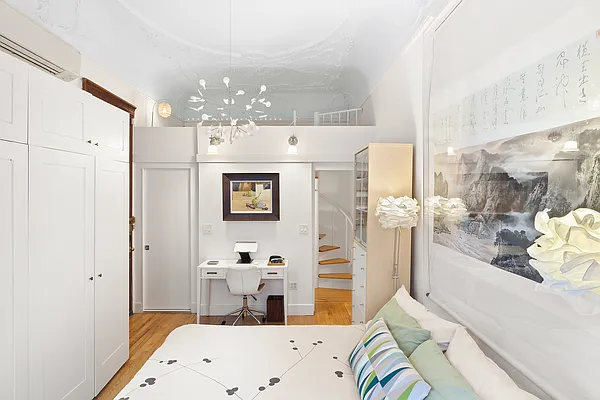 Sold by Christie's International Real Estate Group, LLC | media 7