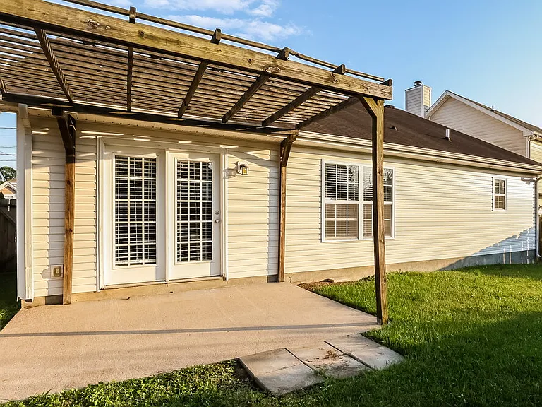 8864 Cressent Glen Ct — Photo 17