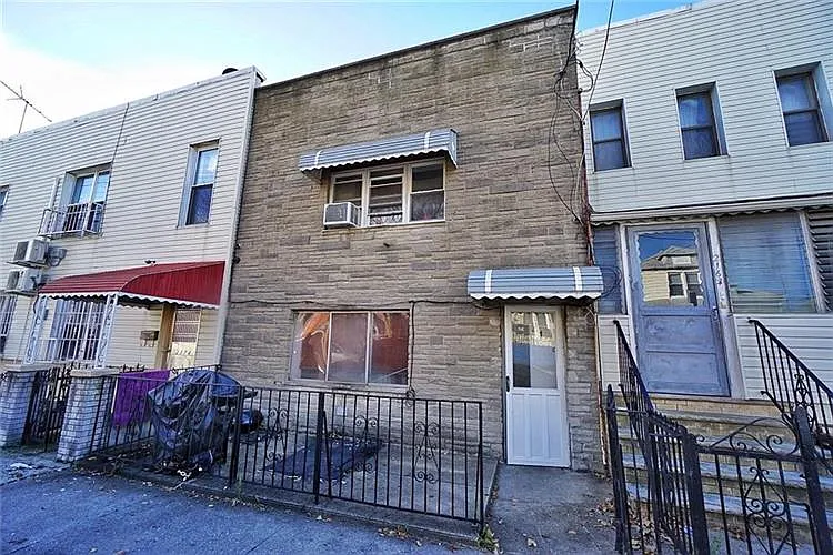 2172 W 9th St photo 1