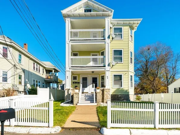 63-65 Oakdale St, Brockton, MA 02301