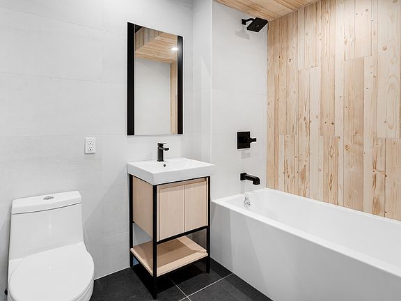 5th image of 91 Clifton Pl APT 3B