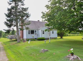 303 Whitefield Rd, Pittston, ME 04345