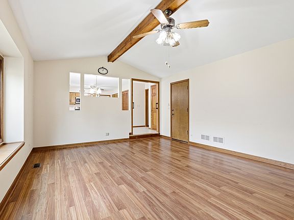3rd image of 1313 Oconto Ct