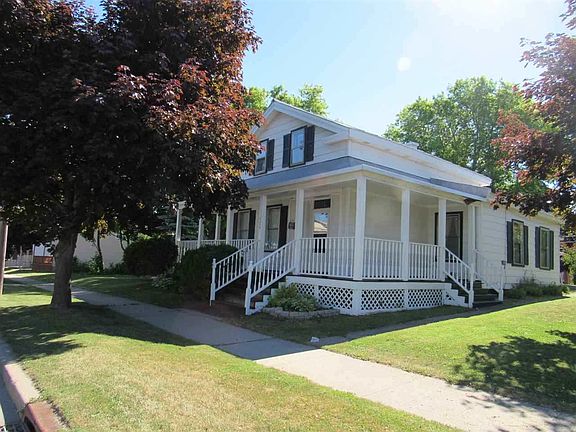 2nd image of 626 Main St