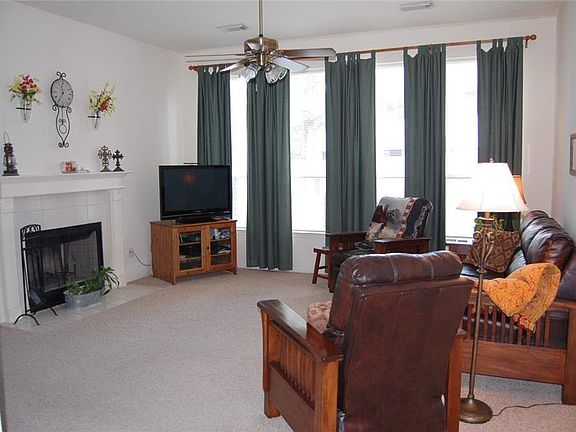 2nd image of 6719 Oak Run Dr