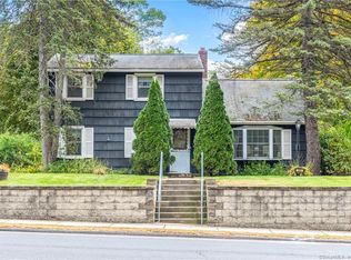 54 King St, Bristol, CT 06010