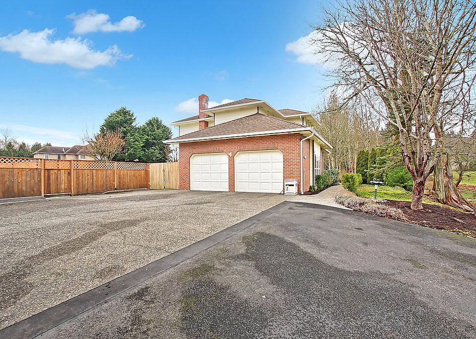 2nd image of 9718 146th Pl SE