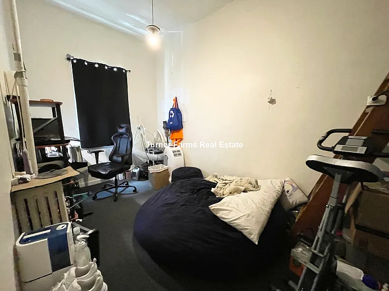 17 Aberdeen St #2A — Photo 12