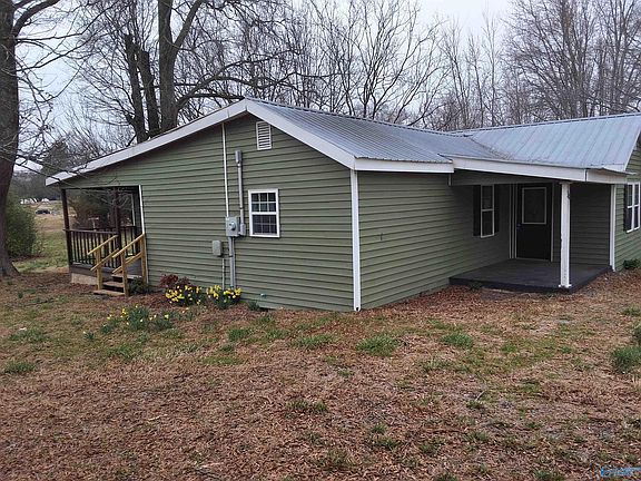 2nd image of 34 Woodview Rd