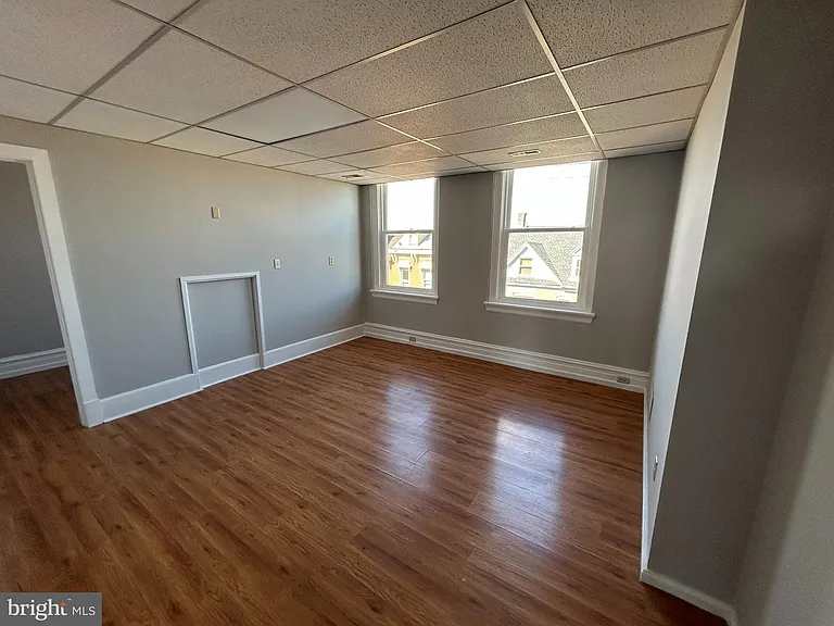 702 Chestnut St #3 — Photo 5