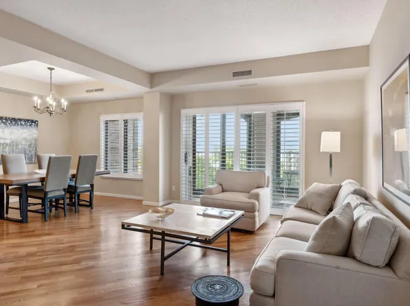 1235 Yale Pl APT 504, Minneapolis, MN 55403