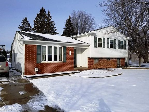 2nd image of 13013 Nantucket Dr