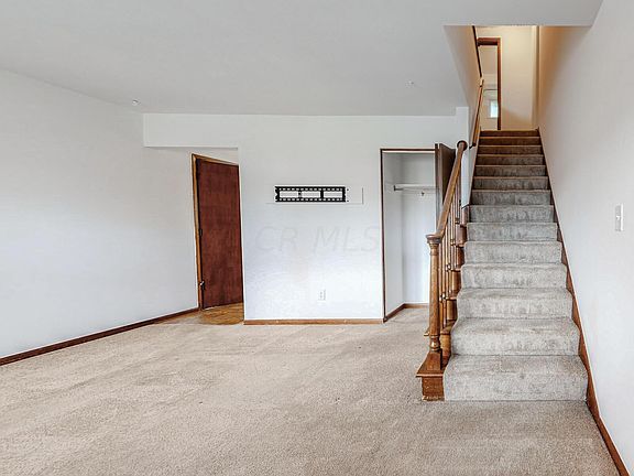 3rd image of 501 Goshen Ct #501