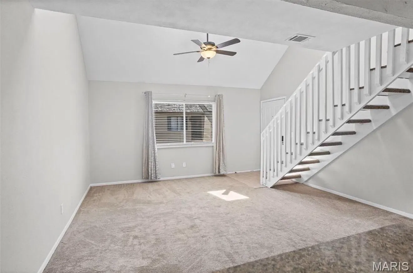 2 bed, 1100 sqft, $1,350 — Photo 4