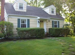 12 Godet Pl, Morristown, NJ 07960
