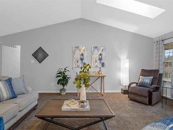 4th image of 3690 Vago Ln