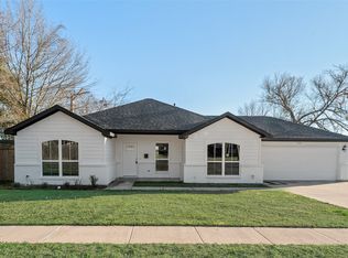 1707 Pollard St, Greenville, TX 75401