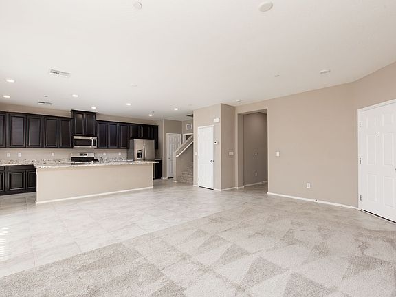 5th image of 4536 Lafontaine Ct #1078