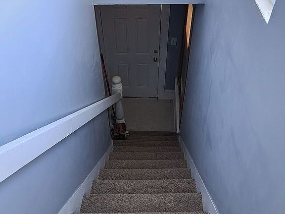 3rd image of 808 Pierce St