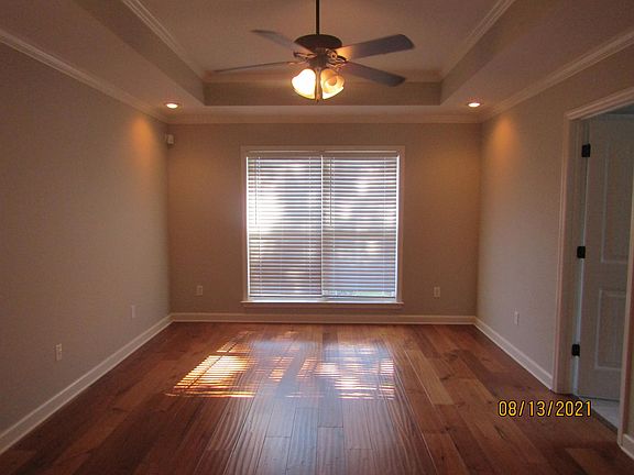 4th image of 119 Belvedere Ln