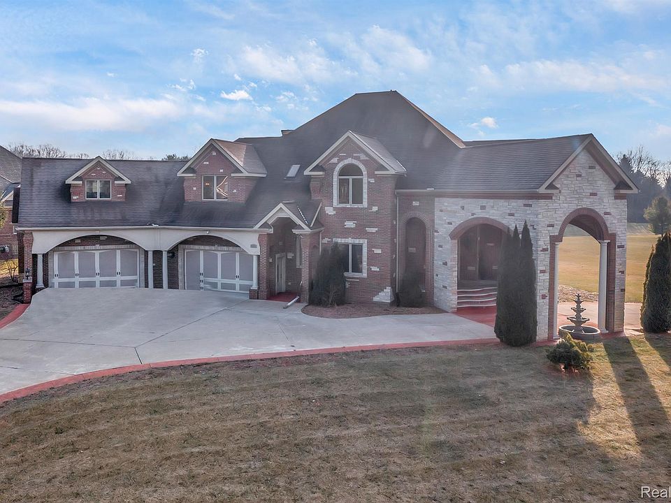 1st image of 277 Brittany Ln