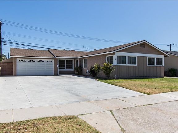 3rd image of 6822 San Pasqual Cir