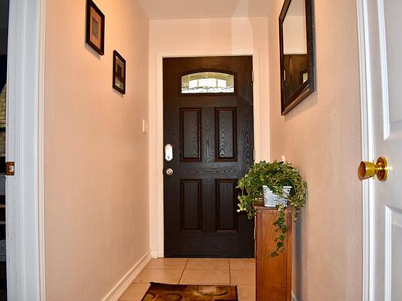 5th image of 1235 NE 901st St