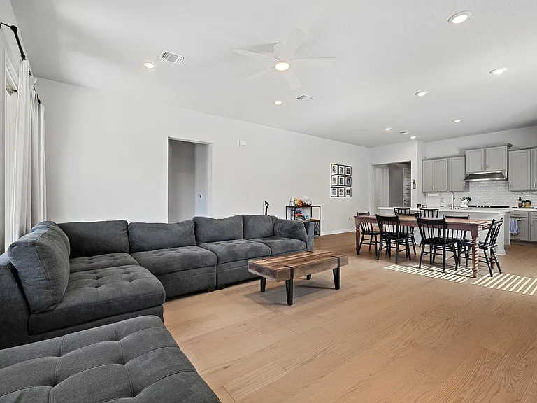 8405 Hubble Walk — Photo 12