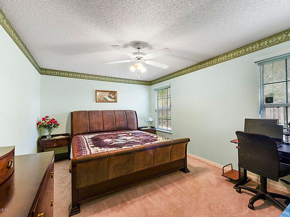 2nd image of 2550 Eiffel Cir W