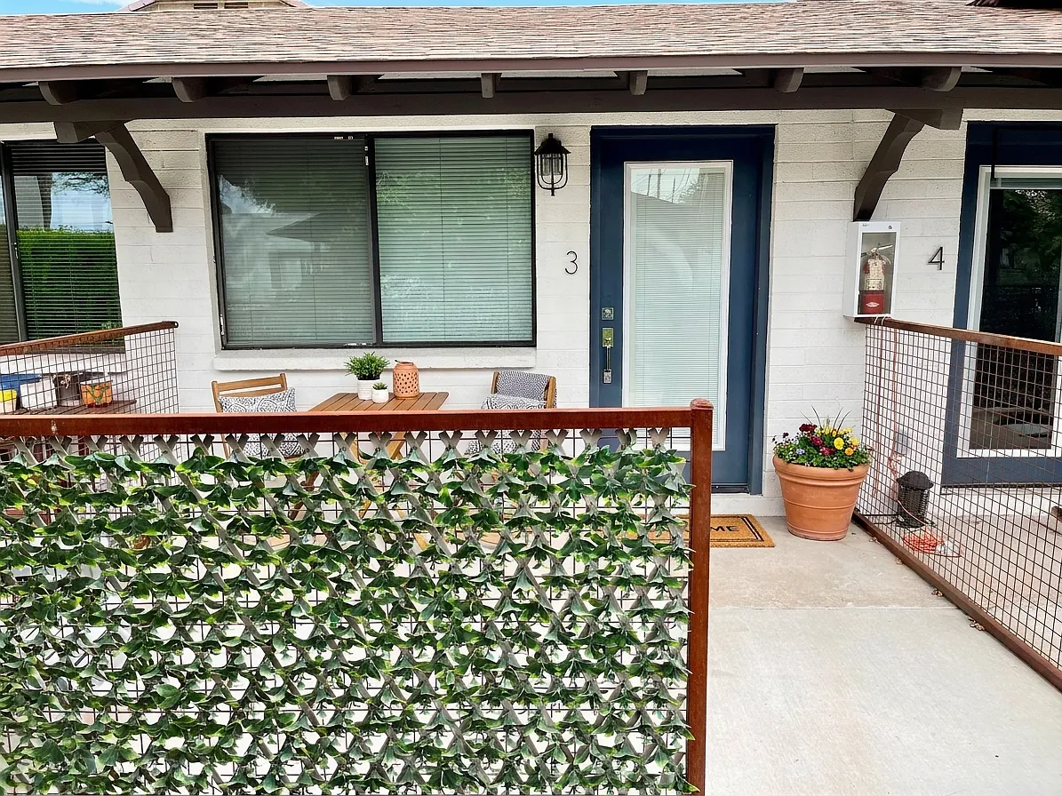 Studio, 300 sqft, $1,095 — Photo 4