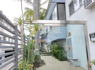 11672 Chenault St #2, Los Angeles, CA 90049