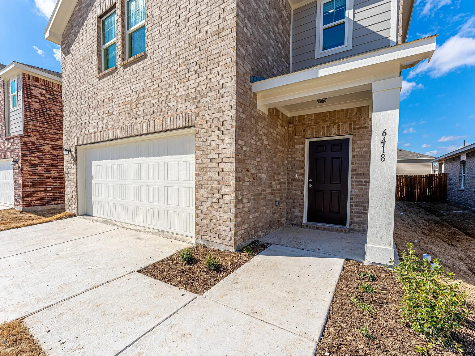 5 bed, 2800 sqft, $3,500 — Photo 2