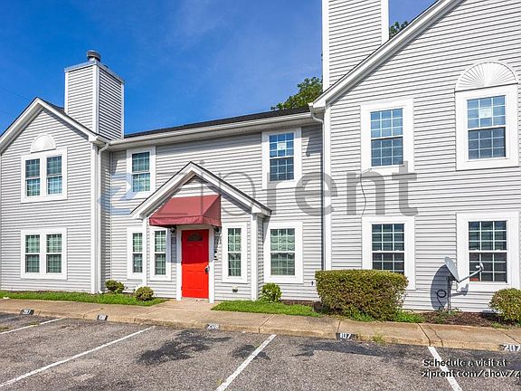 2nd image of 357 Fort Worth Ave APT 208