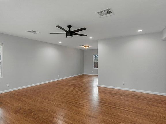 5th image of 3404 Touchstone St