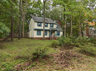 321 Pocono Dr, North Chesterfield, VA 23236