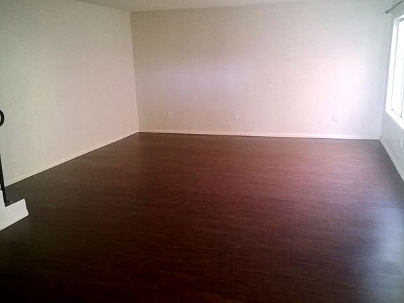 3rd image of 444 W 18th St APT 5